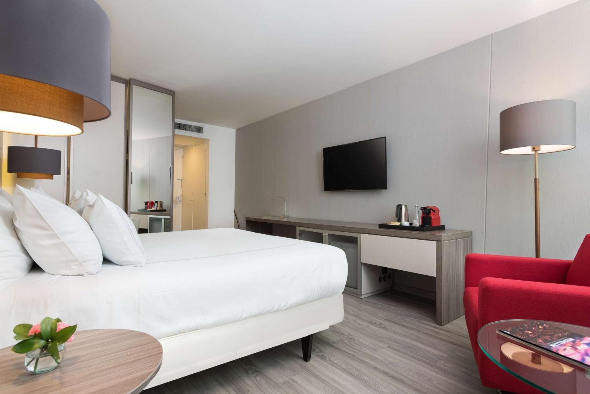Hotel NH Collection Medellin Royal Esterno foto
