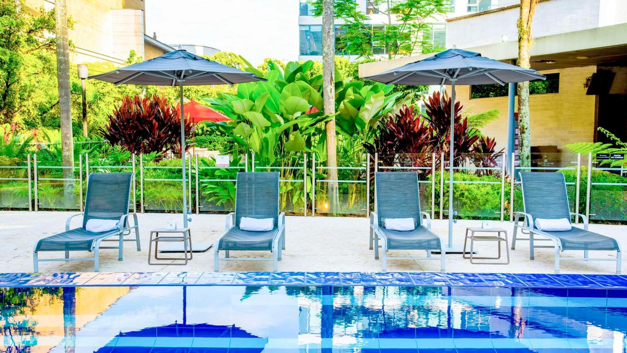 Hotel NH Collection Medellin Royal Esterno foto