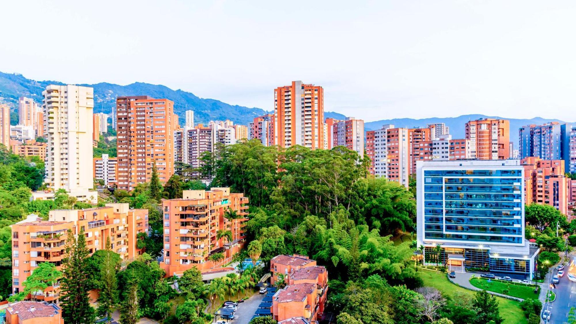 Hotel NH Collection Medellin Royal Esterno foto