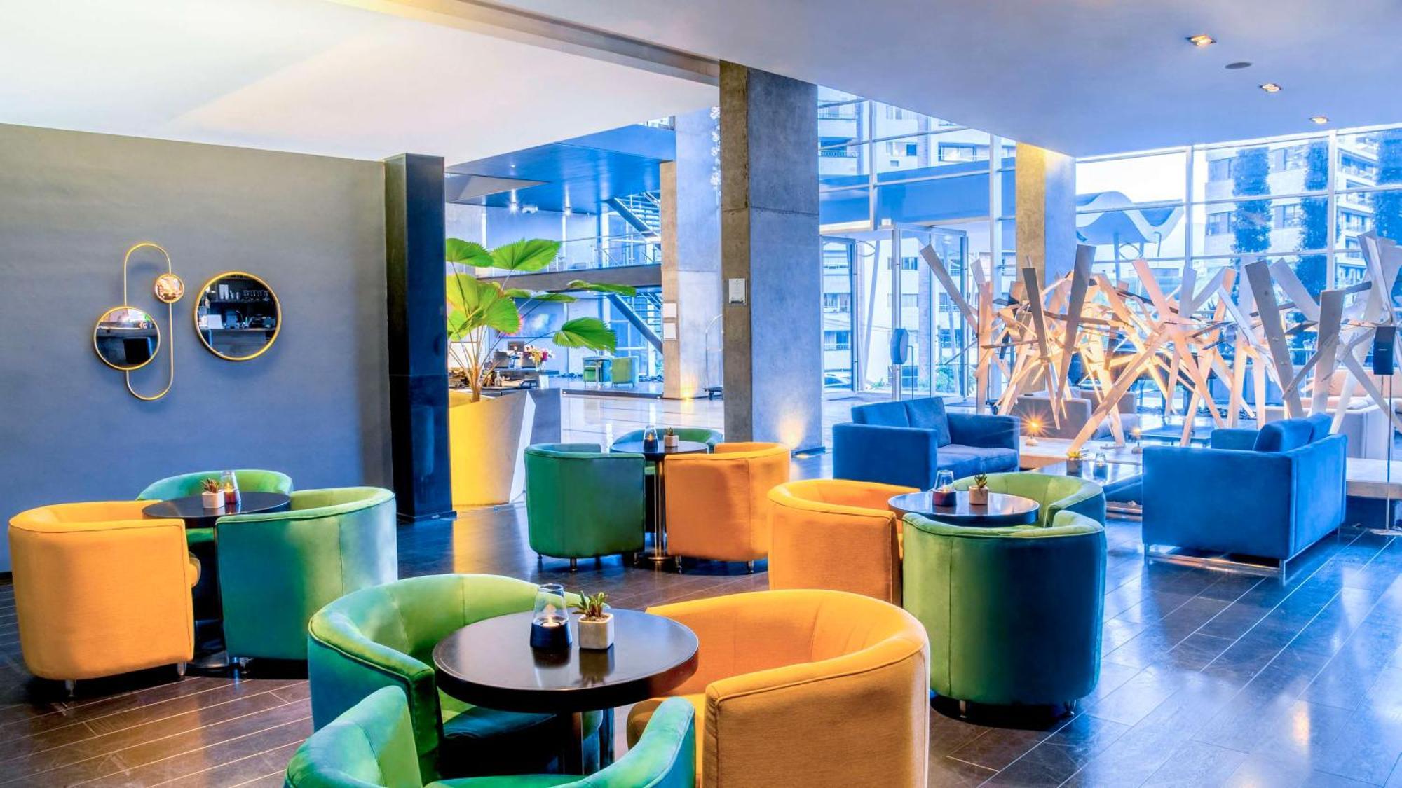 Hotel NH Collection Medellin Royal Esterno foto